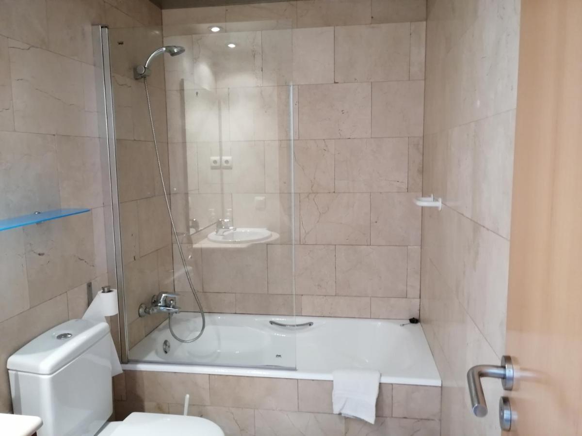 Apartament Vistamar Llanca Ngoại thất bức ảnh